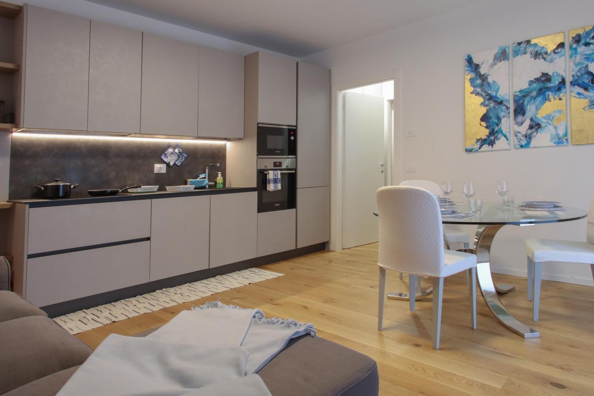 Апартаменты Casa Ardo Wifi & Free Parking In Lecco Center Экстерьер фото